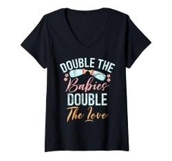 Damen Verdopple die Babys, verdopple die Liebe, die Zwillingsmutter T-Shirt mit V-Ausschnitt von Twin Mom Gifts