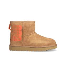 UGG für Damen. 1144057 Lederstiefeletten W Classic Mini Side Logo orange (36), Braun, Wohnung, Keine, Lässig von UGG