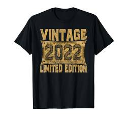 Vintage 2022 Limited Edition Classic 2022 Men Women Birthday T-Shirt von Vintage Birthday Classic Year Retro Idea Apparel