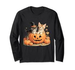 Vintage Halloween Katze Kürbis Patch Cute Cats Retro Art Fall Langarmshirt von Vintage Halloween Cats Store