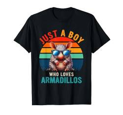 Vintage Retro A Boy Loves Armadillos Animal Sunglasses Lover T-Shirt von Wild Animal Vacations Costume