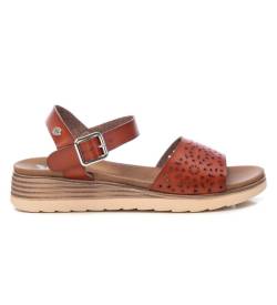 Xti für Damen. 14291203-CAMEL Sandalen 142912 braun (40), 3 bis 5 cm, Schnalle, Lässig von Xti