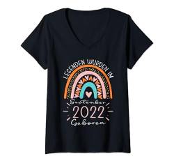 Damen Legenden wurden im September 2022 geboren T-Shirt mit V-Ausschnitt von im September geborenes Geburtstagsgeschenk