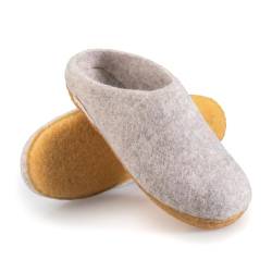 naturling Herren Hausschuhe - bequeme Slipper mit rutschfeste Kautschuk Sohle (Wollweiß, EU Schuhgrößensystem, Erwachsene, Herren, Numerisch, M, 44) von naturling